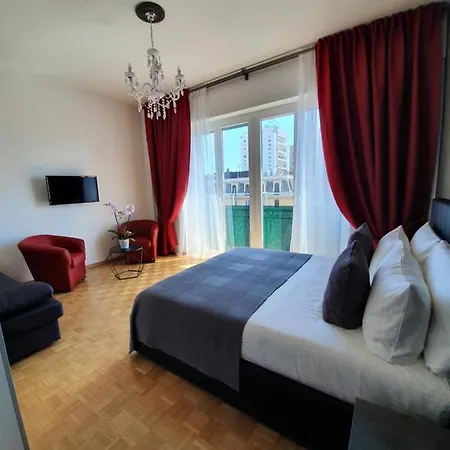 Bed & Breakfast Theatrum Genoa