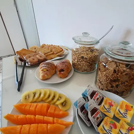 Theatrum Alojamento de Acomodação e Pequeno-almoço 2*
